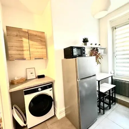 L Etoile Appartement Tout Confort A Epinal Gare Classe 3 Etoiles Exterior photo