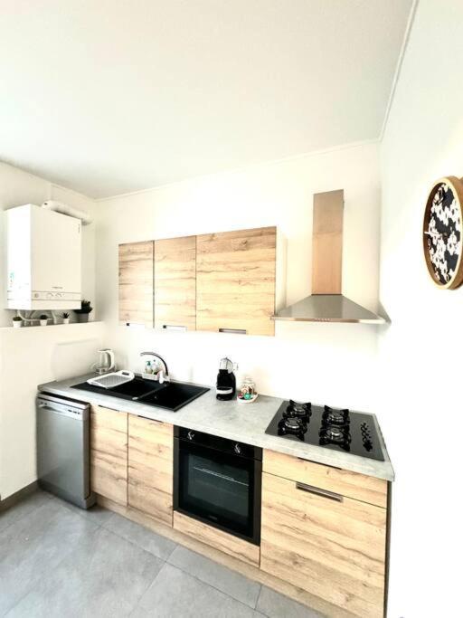 L Etoile Confort A Gare Classe 3 Etoiles Apartment *